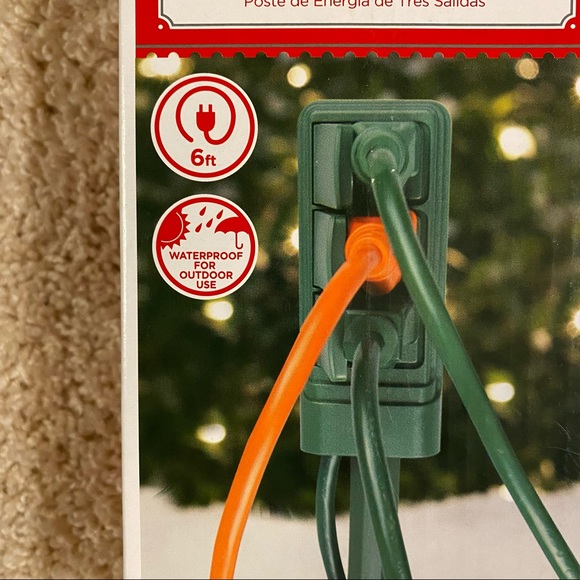 3 Outlet Power Stake for Christmas Decor - Picture 2 of 4